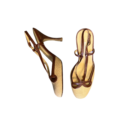 ADRIAN VIDAL Leather tan Circle VIntage Heels Y0826