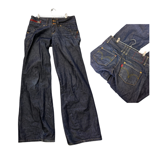 LEVIS Vintage lue Lowrise flare jeans B0725