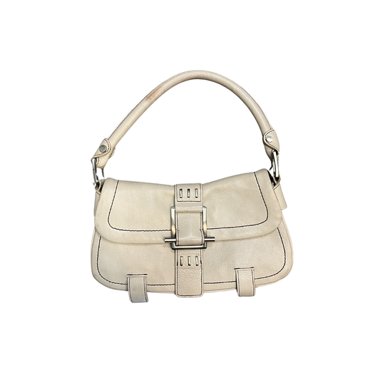 KENNITH COLE cream Vintage leather Silver buckle bag R0426